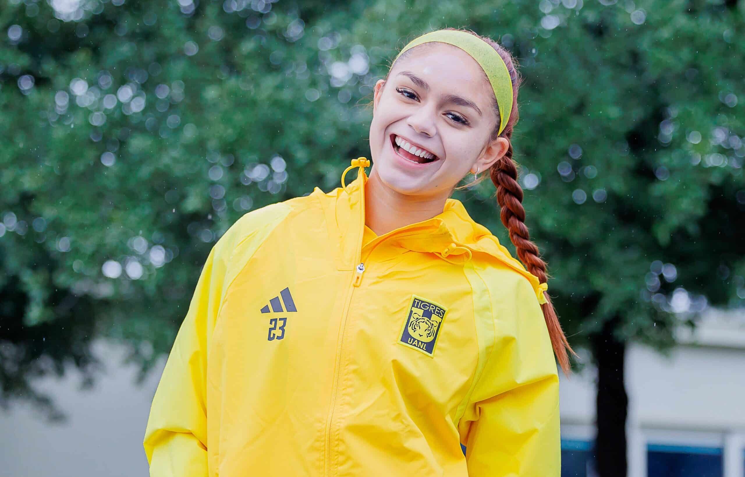 JANA GUTIERREZ CL2024