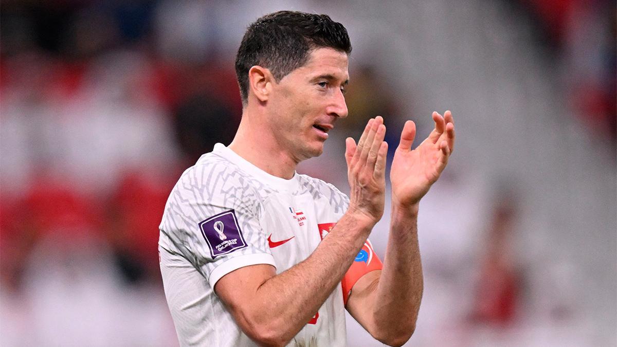 Robert Lewandowski en partido amistoso con Polonia.