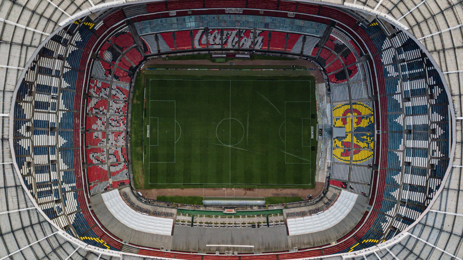 ASI LUCE EN ESTOS MOMENTOS EL ESTADIO AZTECA