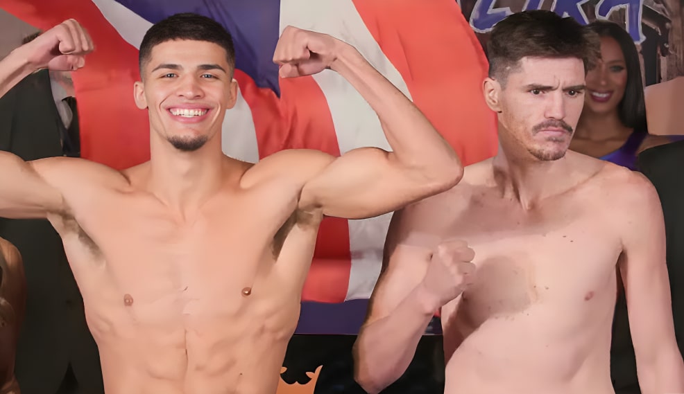 XANDER ZAYAS A LA IZQUIERDA Y PATRICK TEIXEIRA A LA DERECHA, POSAN PARA LA FOTO TRAS EL PESAJE