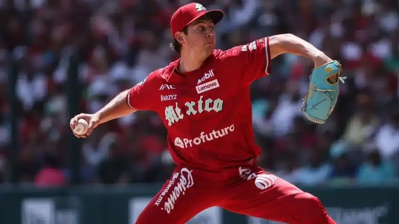 TREVOR BAUER LANZANDO CON LOS DIABLOS