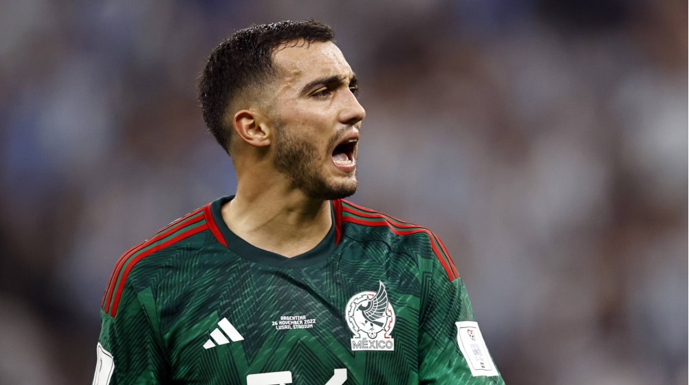 Luis Chávez en partido de la Selección Mexicana.