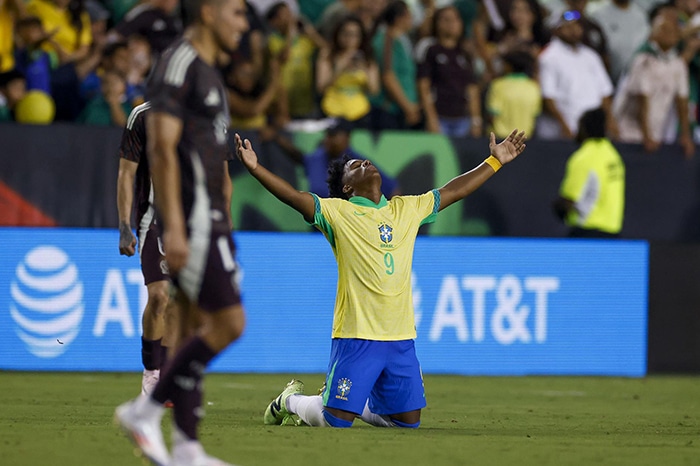 JUGADOR BRASILEÑO AGRADECE POR SU GOL