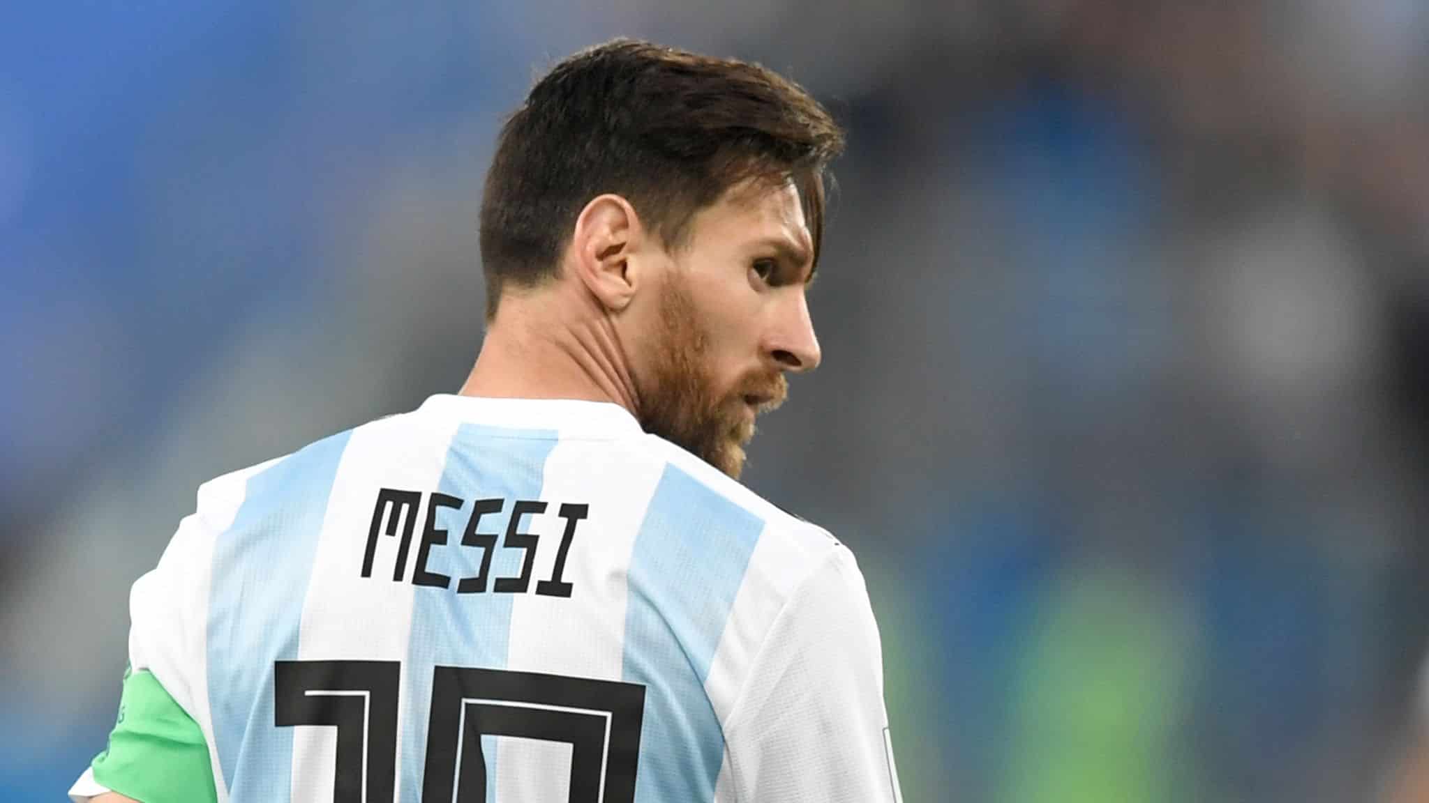 Lionel Messi en partido amistoso con la Albiceleste.