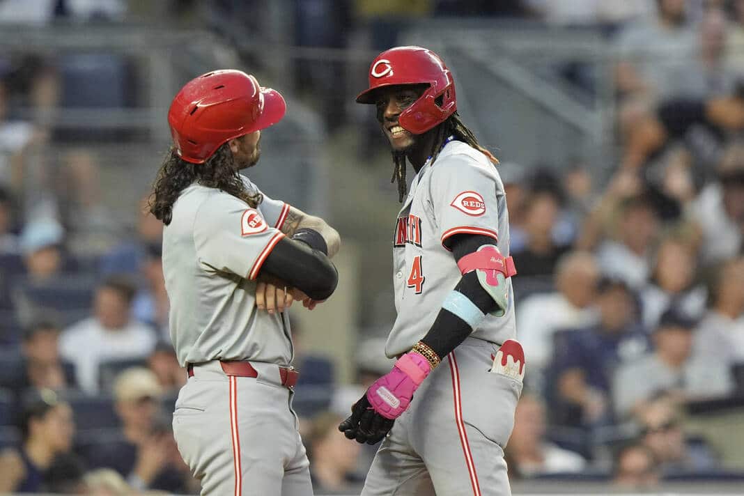 REDS GANAN EL PRIEMER JUEGO