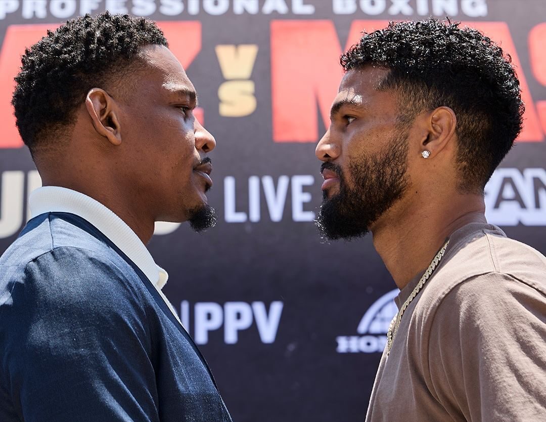 DANIEL JACOBS A LA IZQUIERDA Y A LA DERECHA SHANE MOSLEY JR, FRENTE A FRENTE TRAS RUEDA DE PRENSA