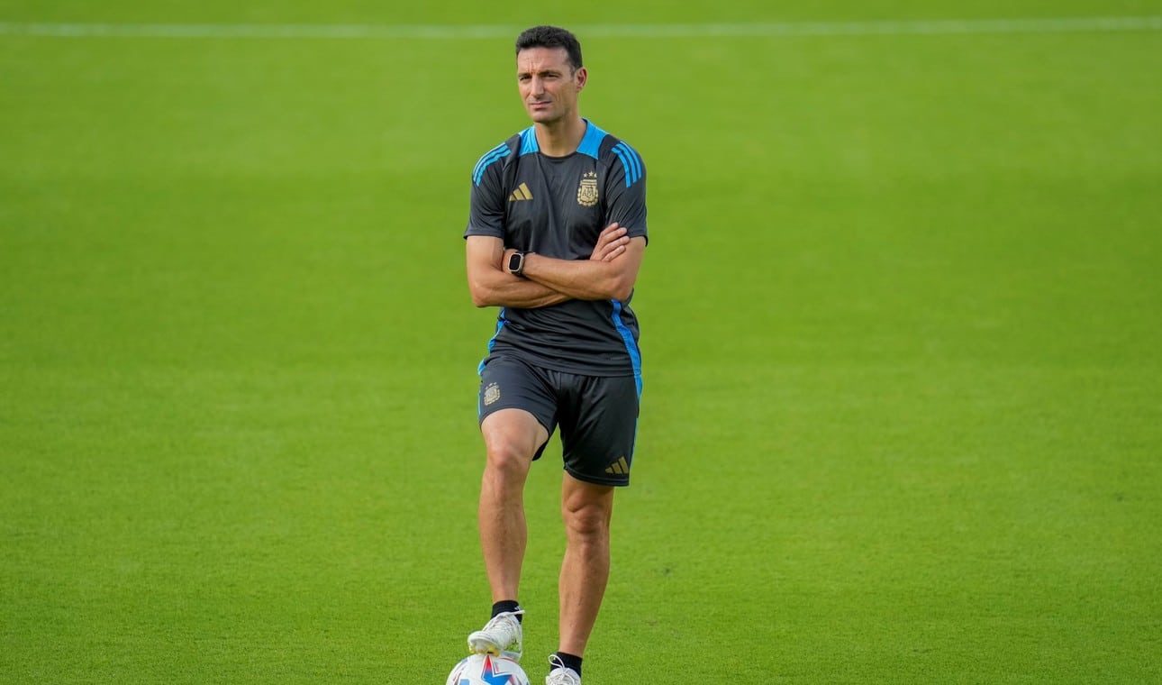 Lionel Scaloni en el entrenamiento del pasado domingo.
