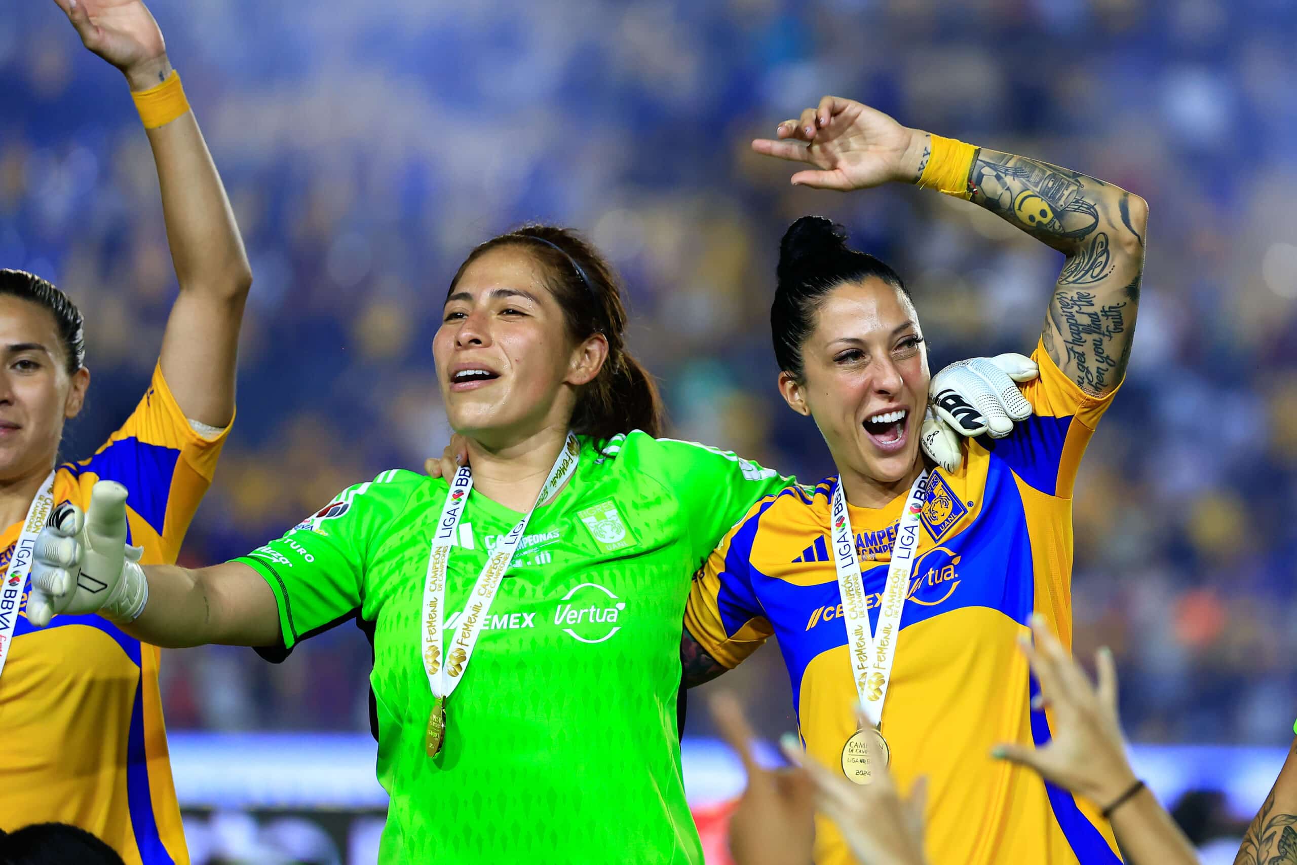 JENNIFER HERMOSO TIGRES FEMENIL