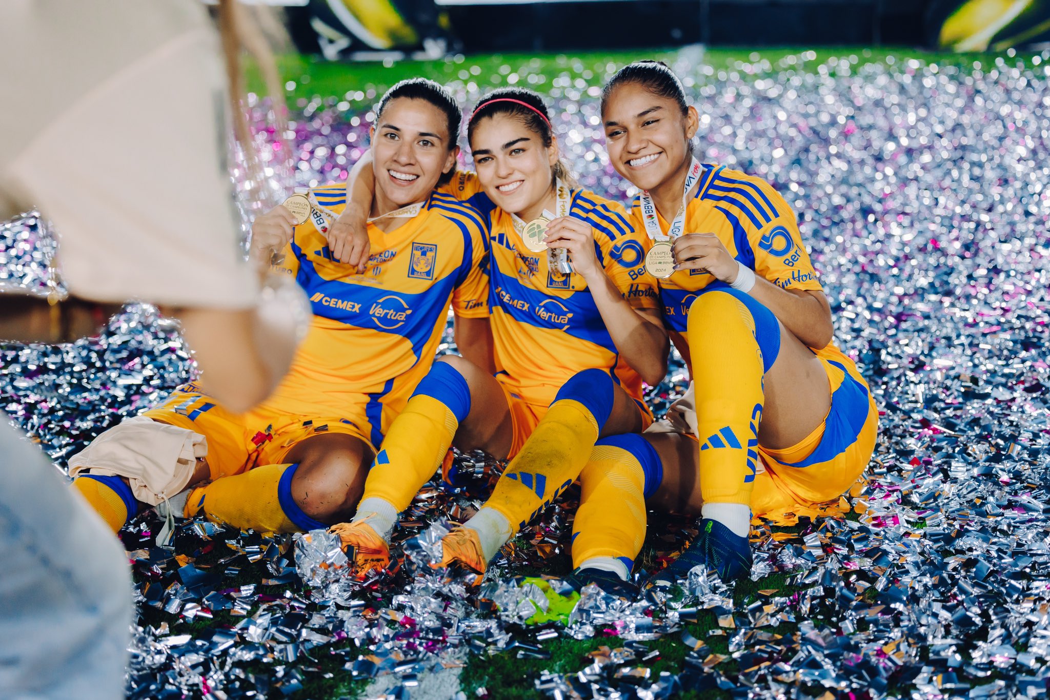 TIGRES FEMENIL JUGADORAS CAMPEONAS