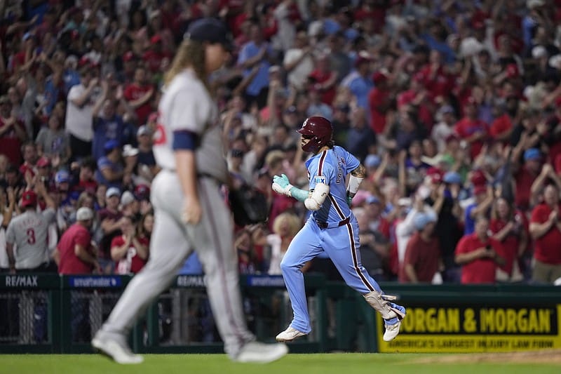PHILLIES PEGA PRIMERO