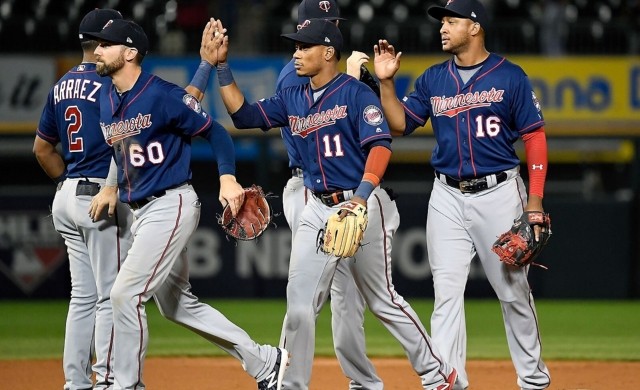 LOS MELLIZOS DE MINNESOTA FESTEJA UN TRIUNFO