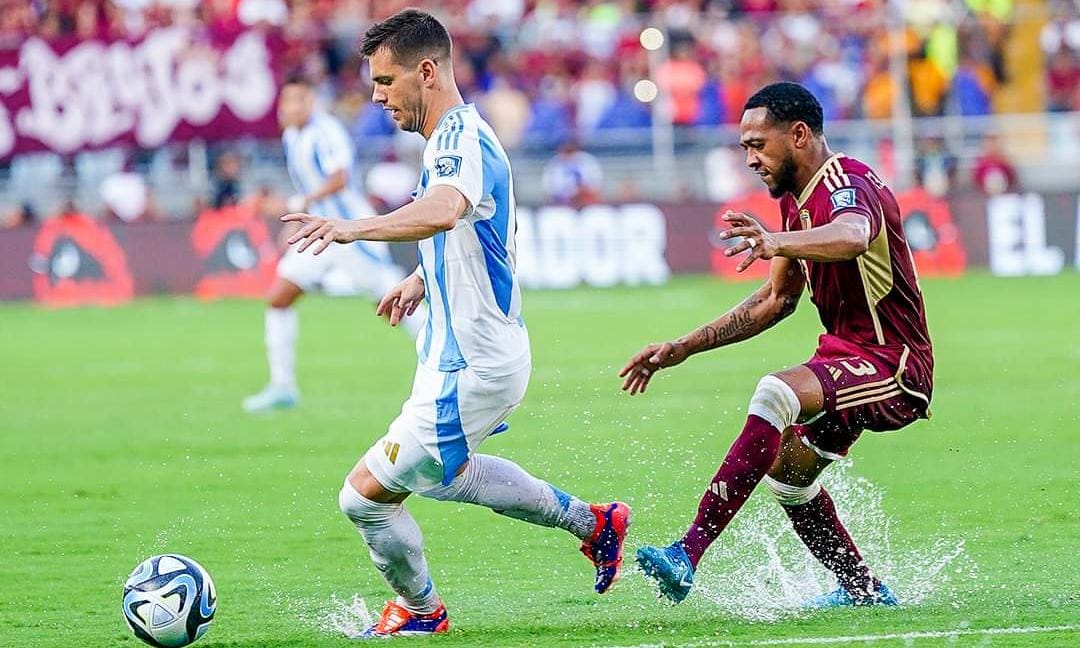 ARGENTINA EMPATA DE VISITANTE FRENTE A VENEZUELA EN LAS ELIMINATORIAS DE LA CONMEBOL