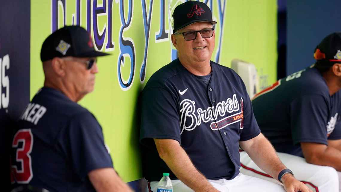 BRAVES SUFRE BAJAS EN EL CUERPO TÉCNICO