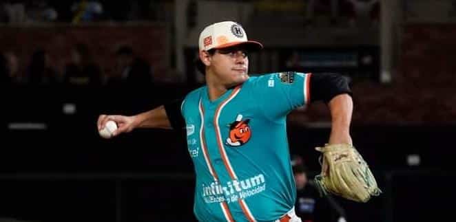 NARANJEROS VA EN BUSCA DE EVITAR LA BARRIDA FRENTE A LOS TOMATEROS EN EL TERCERO DE LA SETIE
