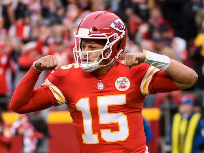 Andy Reid, entrenador de los campeones Kansas City Chiefs, afirmó este jueves que Patrick Mahomes, 'quarterback' estelar de su equipo, jugará este sábado.