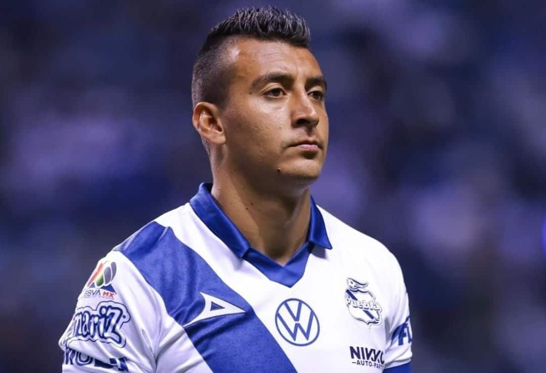 ADEMÁS DE SANTIAGO GIMÉNEZ SE ANUNCIÓ LA BAJA DE DANIEL ÁLVAREZ E IVO VÁZQUEZ DEL CLUB PUEBLA RUMBO AL CLAUSURA 2025
