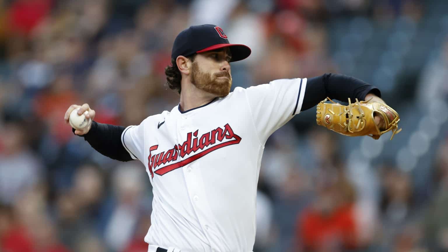 LOS GUARDIANS LE DAN LA CONFIANZA A SU EX CY YOUNG