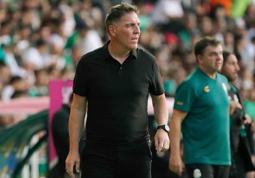 EDUARDO BERIZZO SE MOSTRÓ MUY CONTENTO CON EL FUNCIONAMIENTO DE JAMES RODRÍGUEZ Y LA DELANTERA DEL CLUB LEÓN FRENTE A CHIVAS