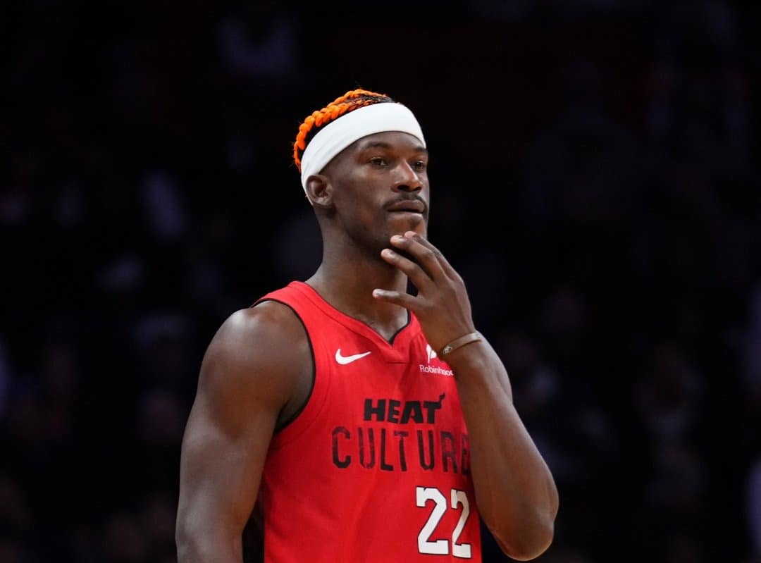 Jimmy Butler podría estar en problemas mientras sobresale como el gran protagonista del mercado de la NBA.