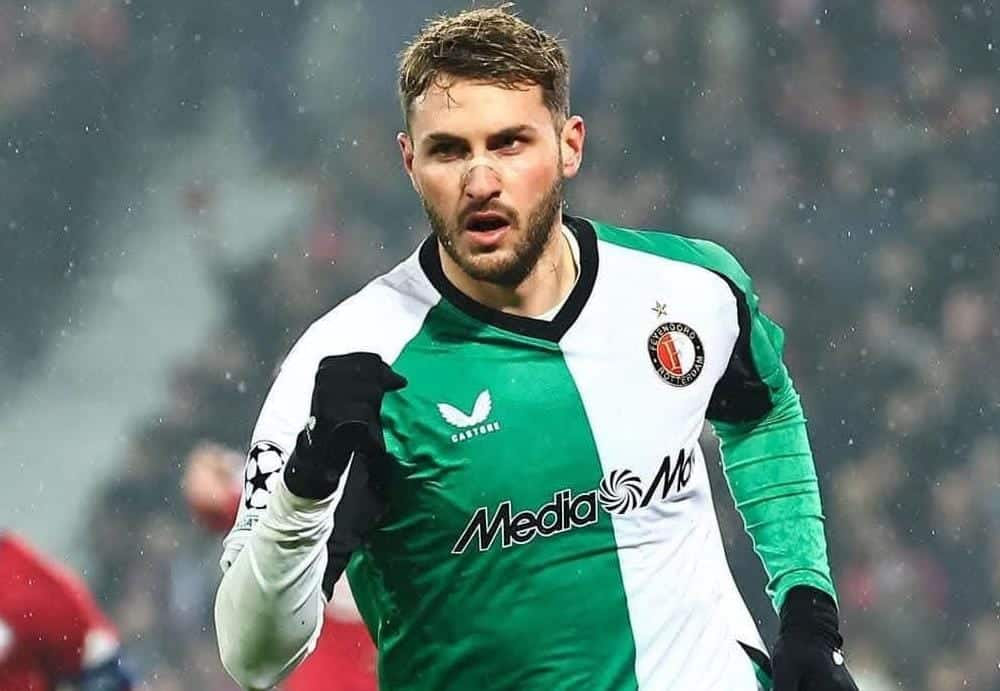 SANTIAGO GIMÉNEZ HA TENIDO UN GRAN ARRANQUE DEL AÑO EN LA CHAMPIONS CON EL FEYENOORD POR LO QUE EL HACE MILAN HA DECIDIDO LLEVARLO A LA SERIE A