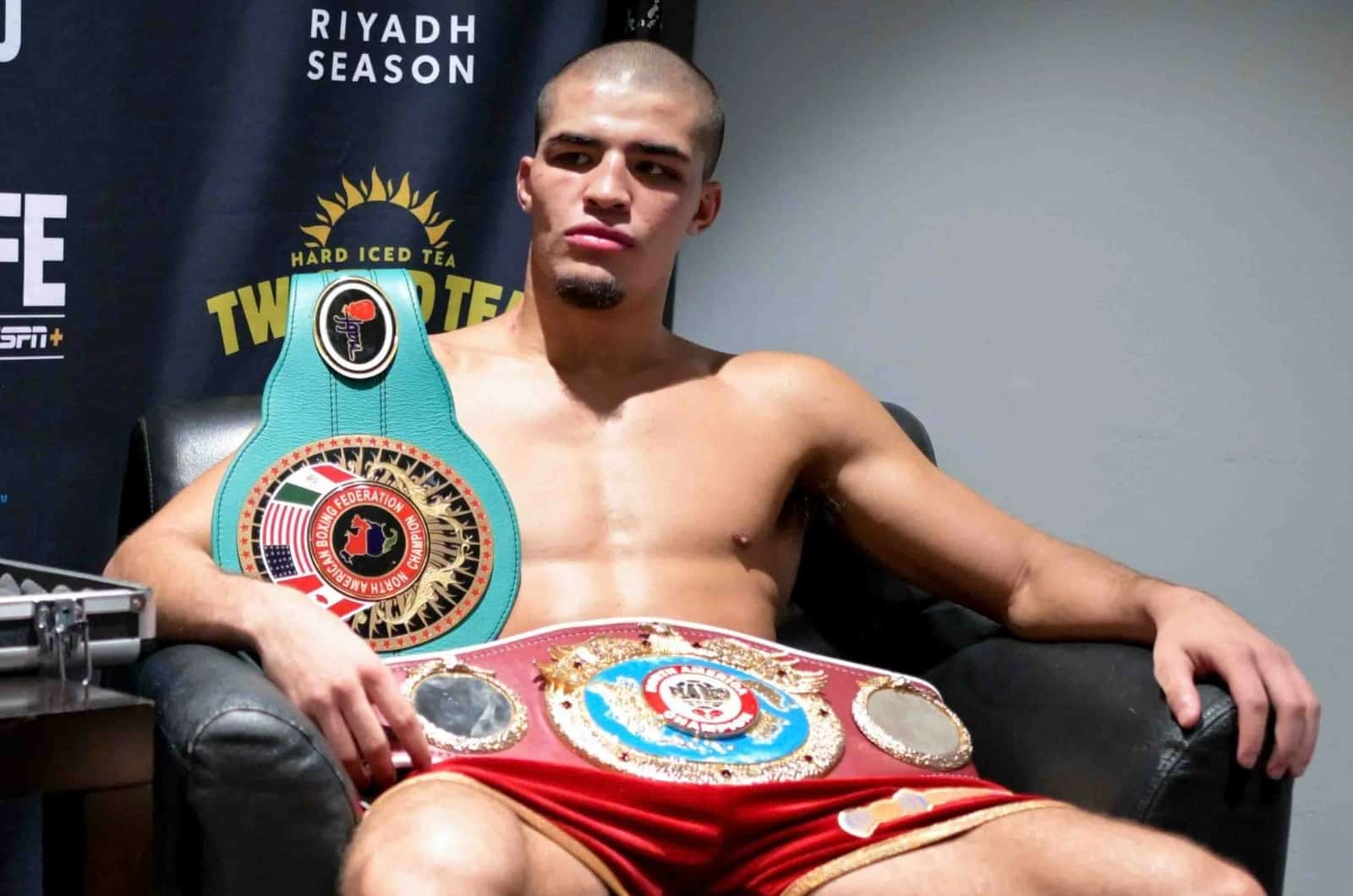 Xander Zayas quiere una pelea ante Sebastián Fundora.
