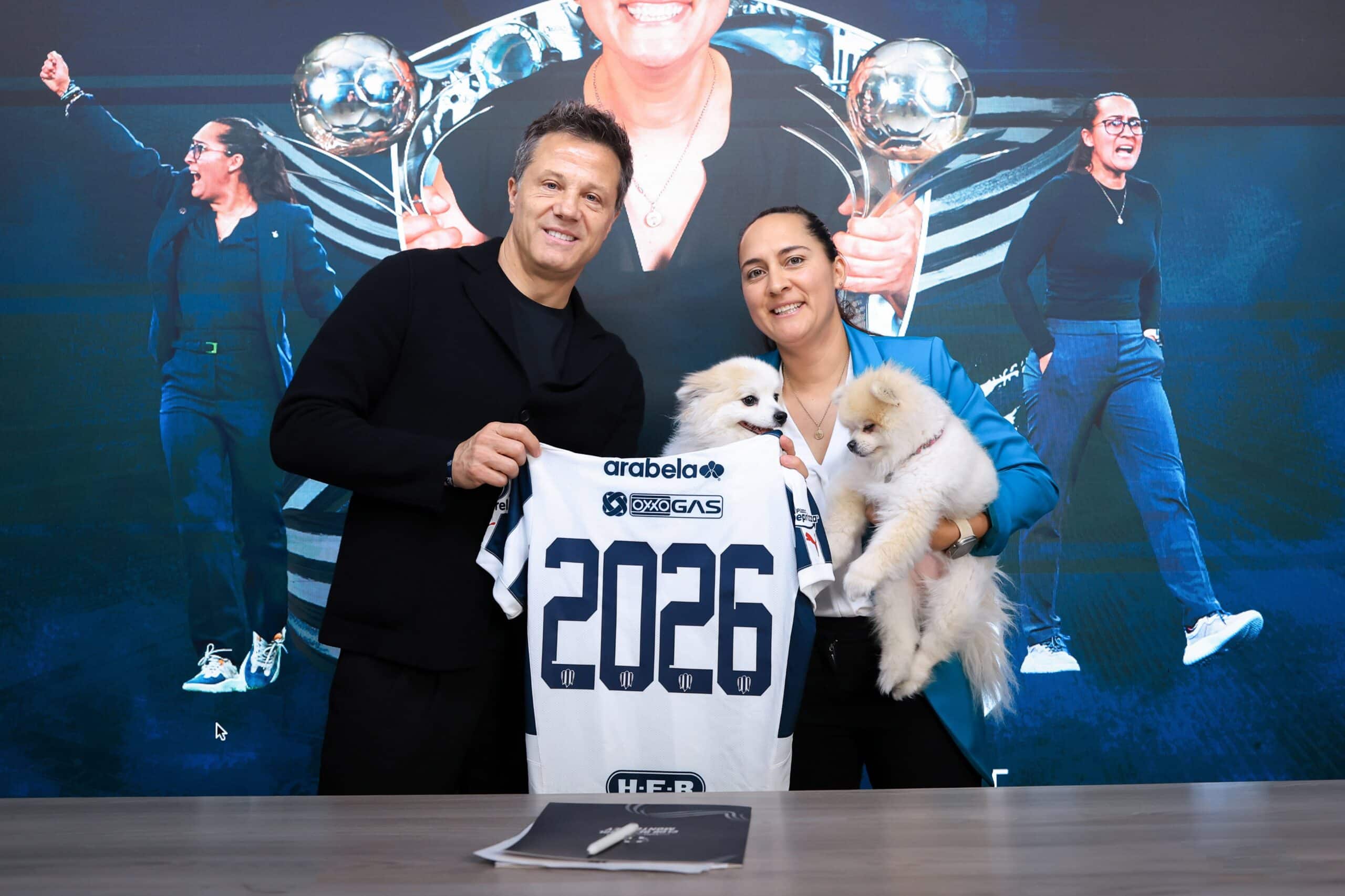 AMELIA VALVERDE RENOVACIÓN RAYADAS DE MONTERREY