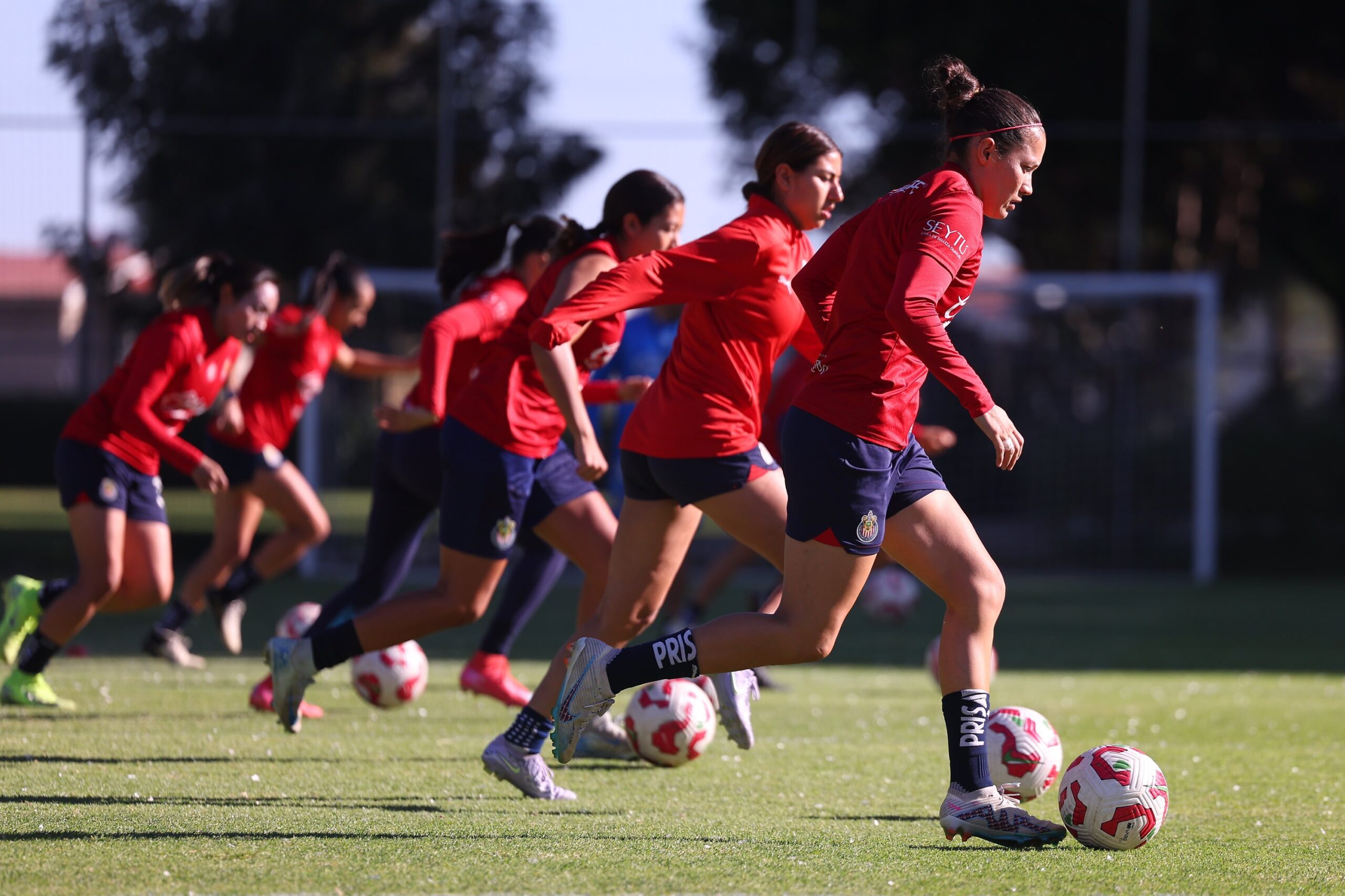 CHIVAS FEMENIL J15 CL2025