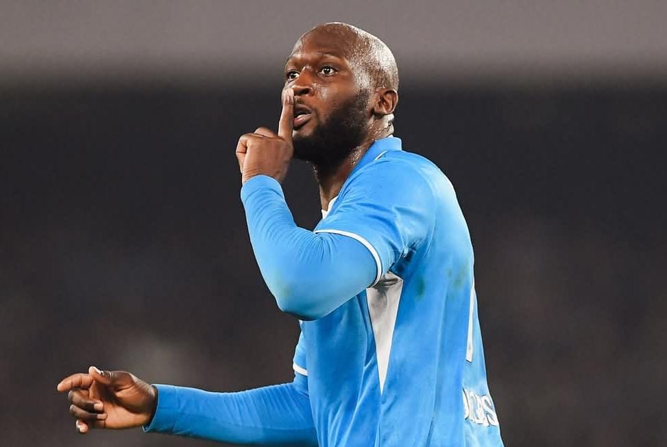 EL NAPOLI SCS SIGUE EN BUSCA DEL LIDERATO GENERAL Y TIENEN FRENTE AL AC MILAN JORNADA 30 DE LA SERIE A DE ITALIA