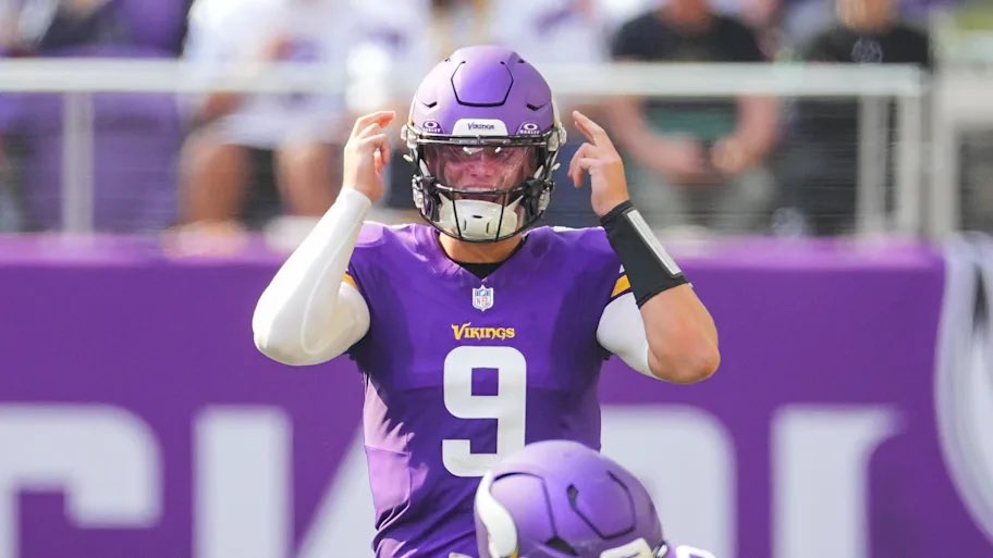 JJ MCCARTHY MINNESOTA VIKINGS