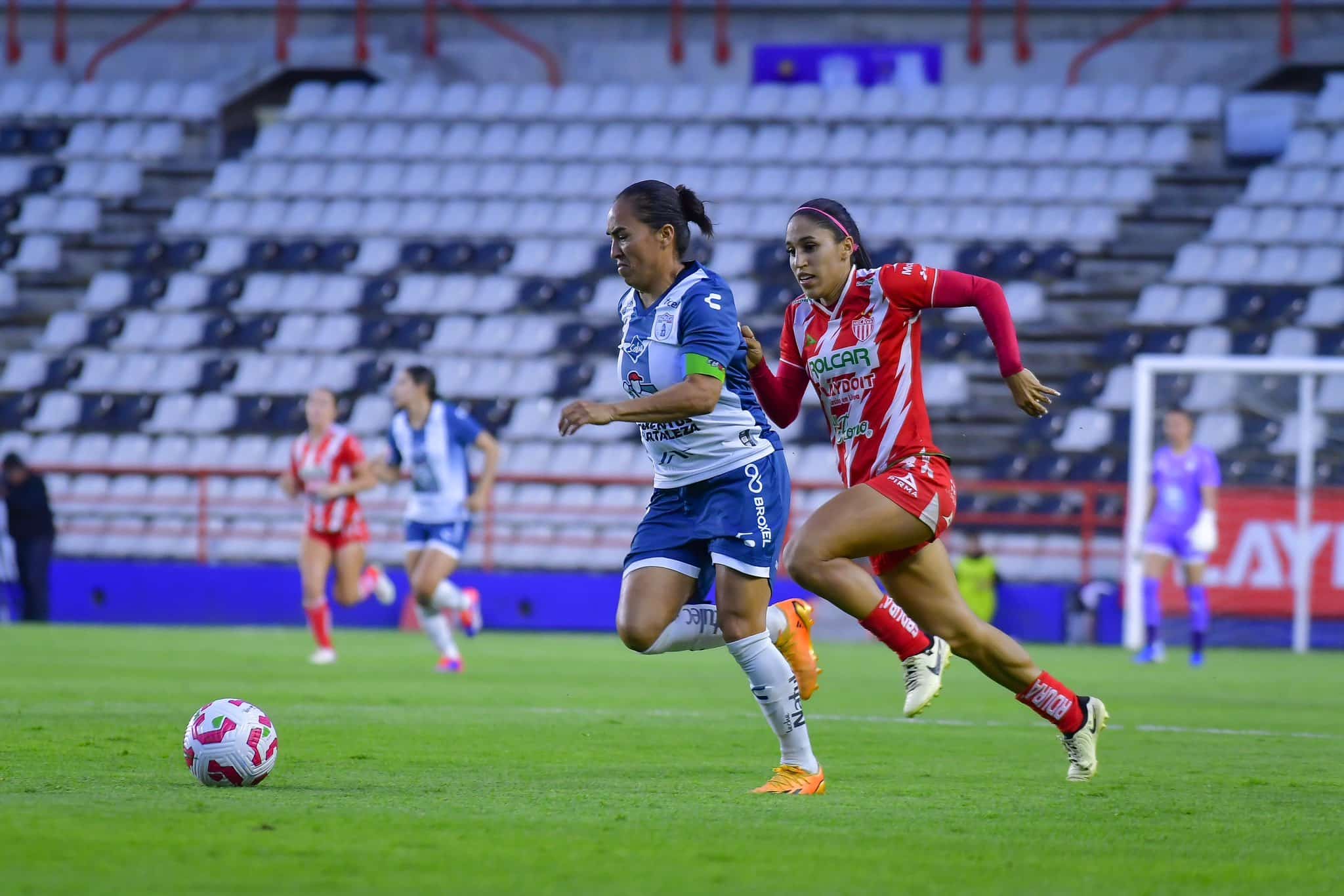 PACHUCA FEMENIL CL2025 J10