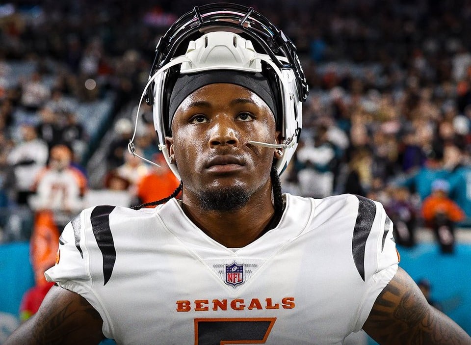 Los Bengals designan al WR Tee Higgins como jugador franquicia.