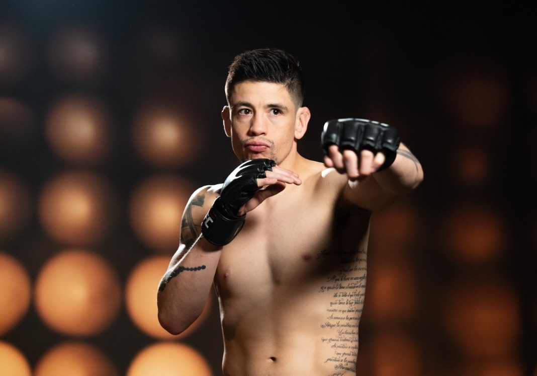 UFC México está a la vuelta de la esquina, donde la cartelera será protagonizada por múltiples peleadores mexicanos, destacando la batalla estelar entre Brandon Moreno y el australiano Steve Ecerg.