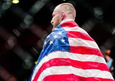 Joe Pyfer, peleador de UFC, insulta a México luego de enfermarse y no pelear el sábado.