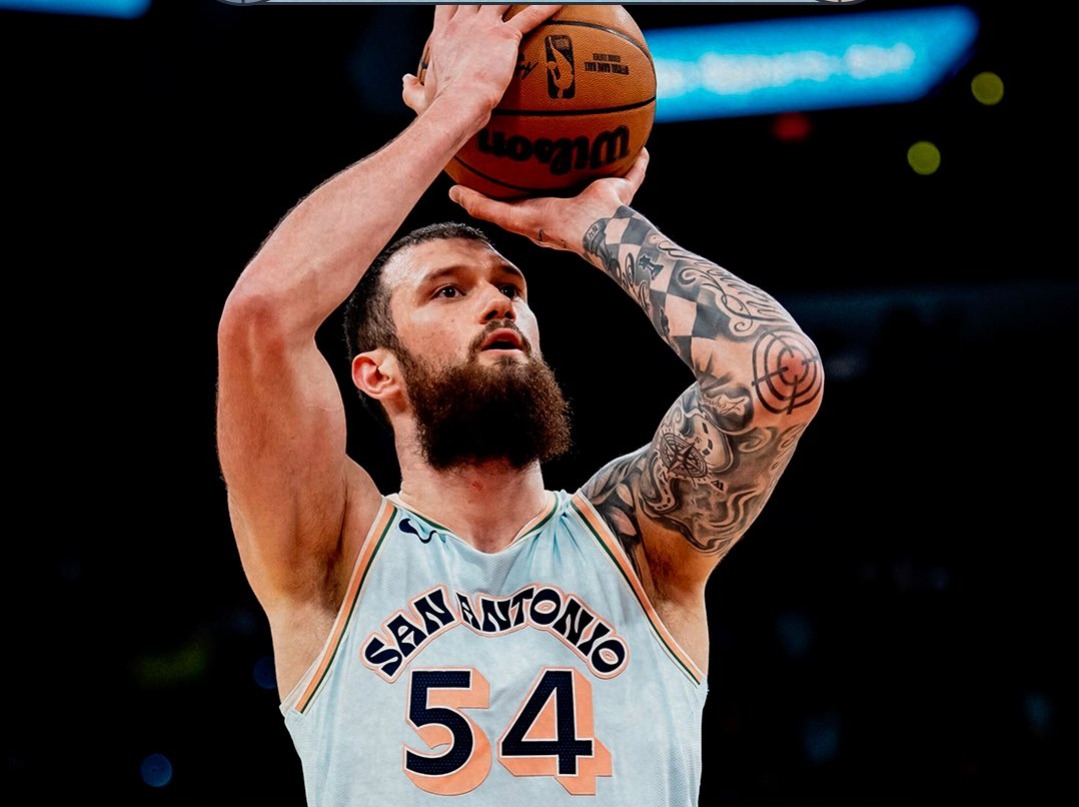 San Antonio Spurs se alista para jugar en su casa.