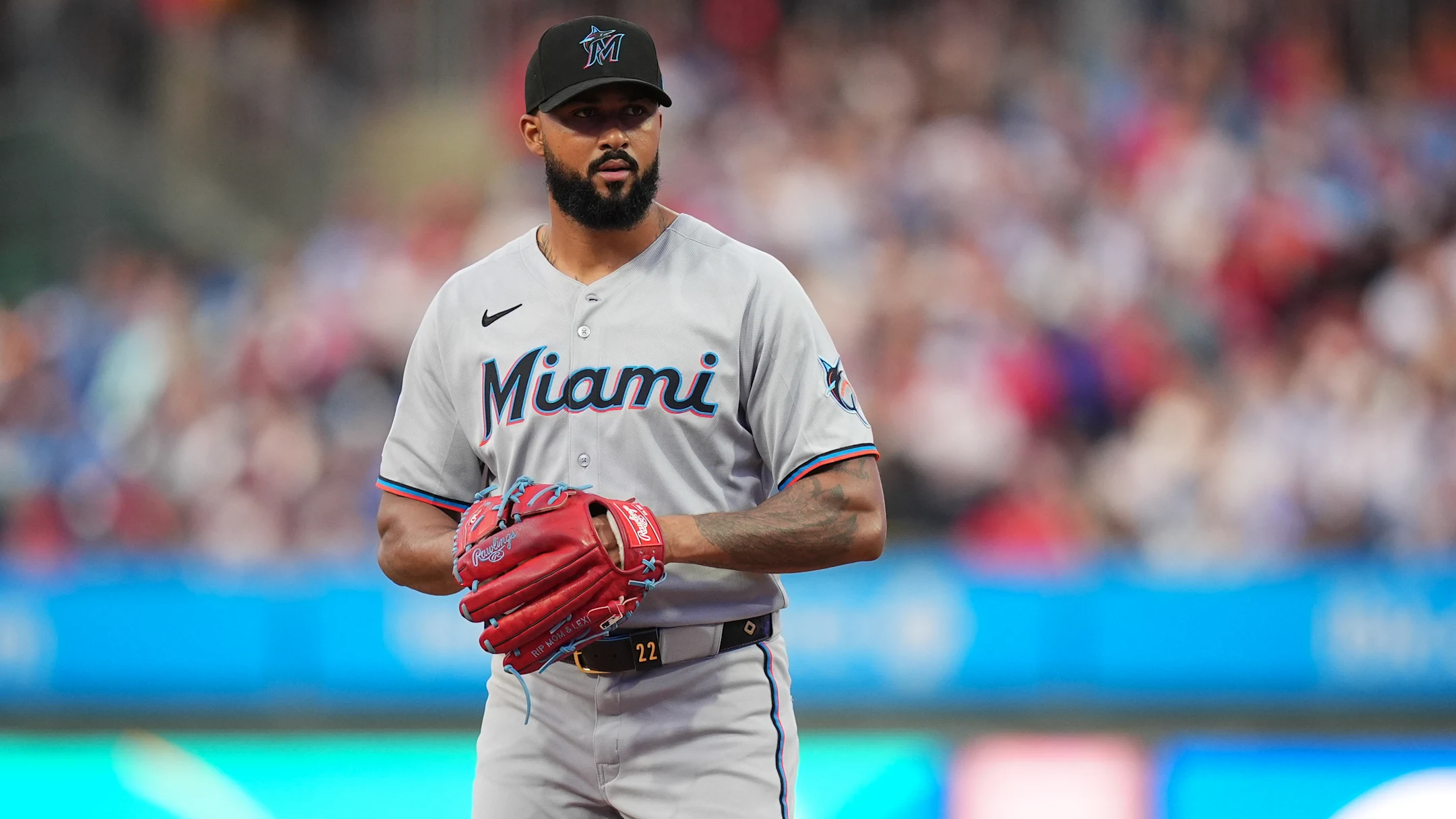 SANDY ALCANTARA PODRÍA SALIR DE MIAMI