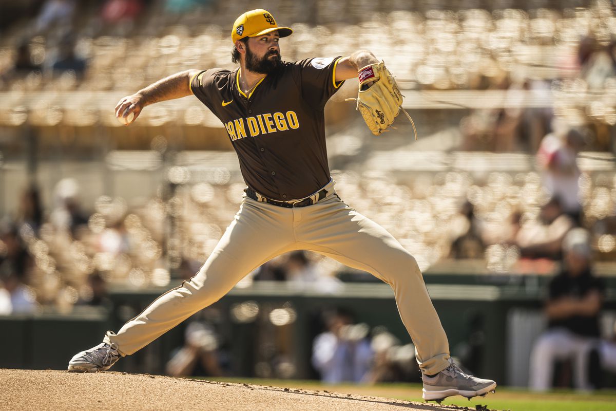 PADRES EXPONE SU INVICTO EN CASA