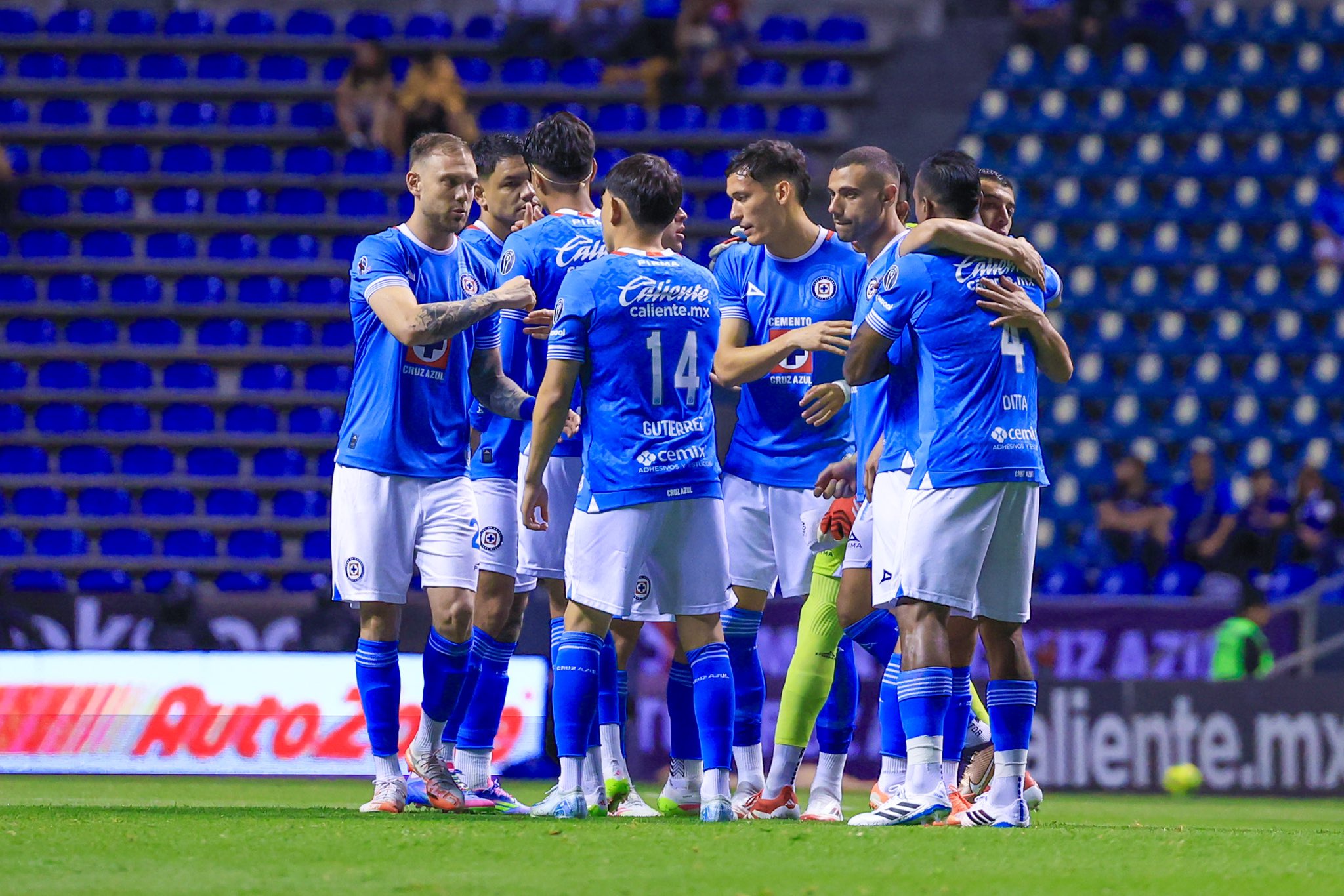 CRUZ AZUL JORNADA 15 LIGA MX CL2025