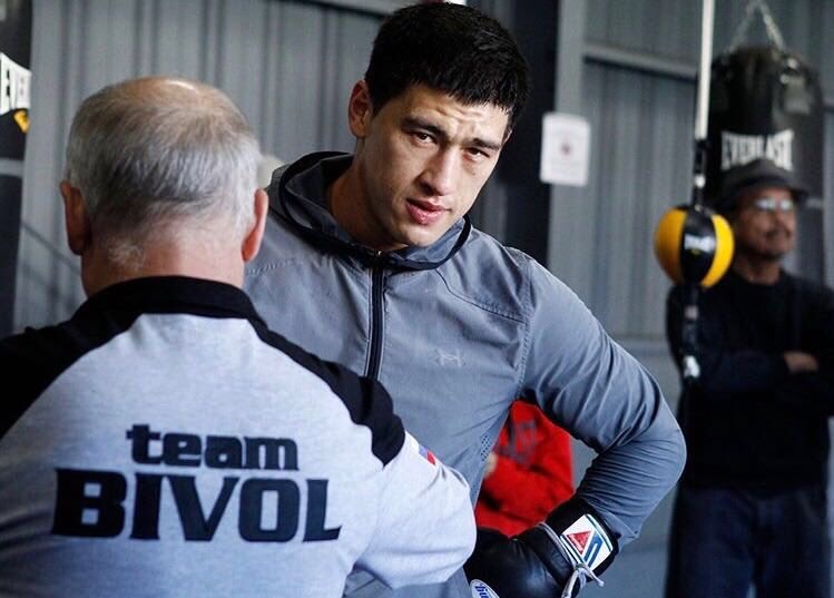 El reparto de la bolsa del Dmitry Bivol y David Benavidez se convierte en una dura discusión y la pelea podría cancelarse.