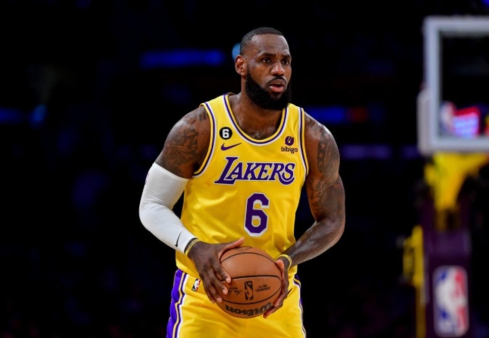 LeBron James ha ganado más dinero en salarios de la NBA.