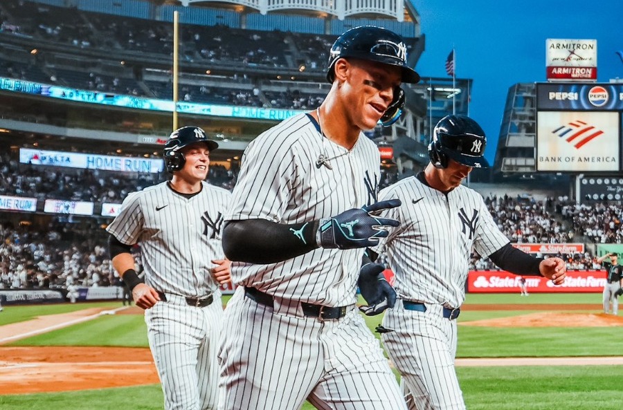 Aaron Judge y los Yankees juegan hoy el segundo de la serie.