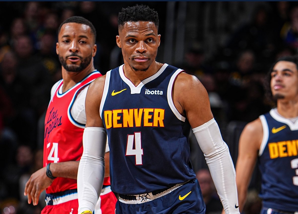 Denver y Clippers juegan el día de hoy el juego 3 de Play Offs.