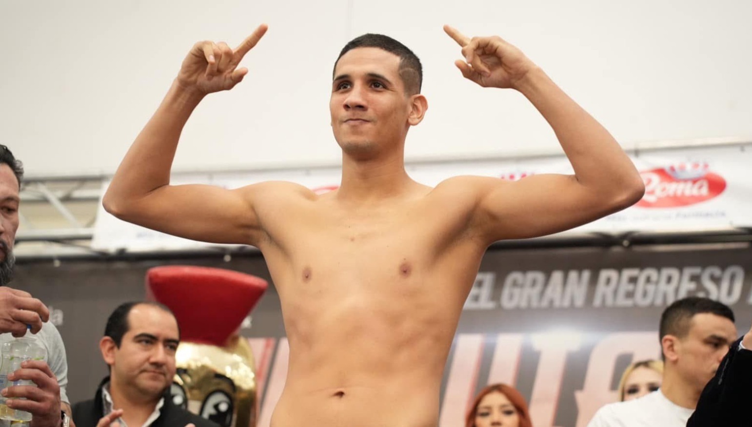 José 'Chino' García va por título mundial de la OMB.