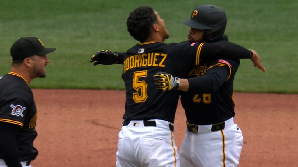 PIRATES CELEBRA LA VICTORIA