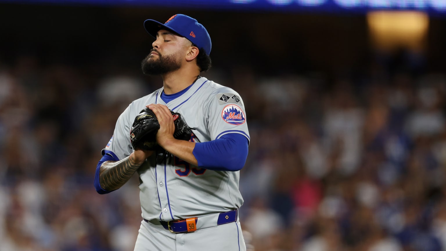 EL ABRIDORE DE LOS METS SEGUIRA FUERA DE ROSTER