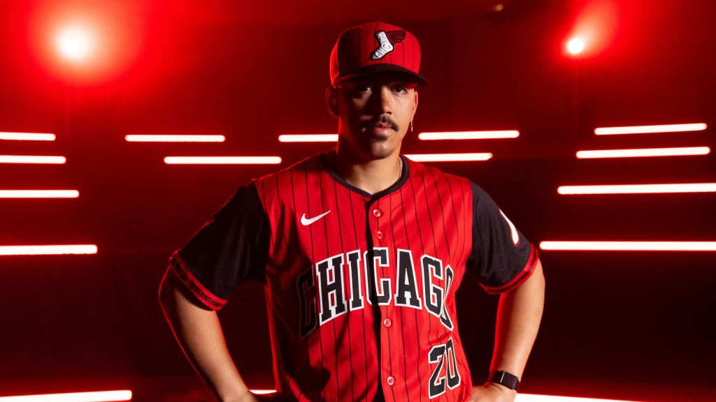 WHITE SOXS PRESENTA BELLO UNIFORME