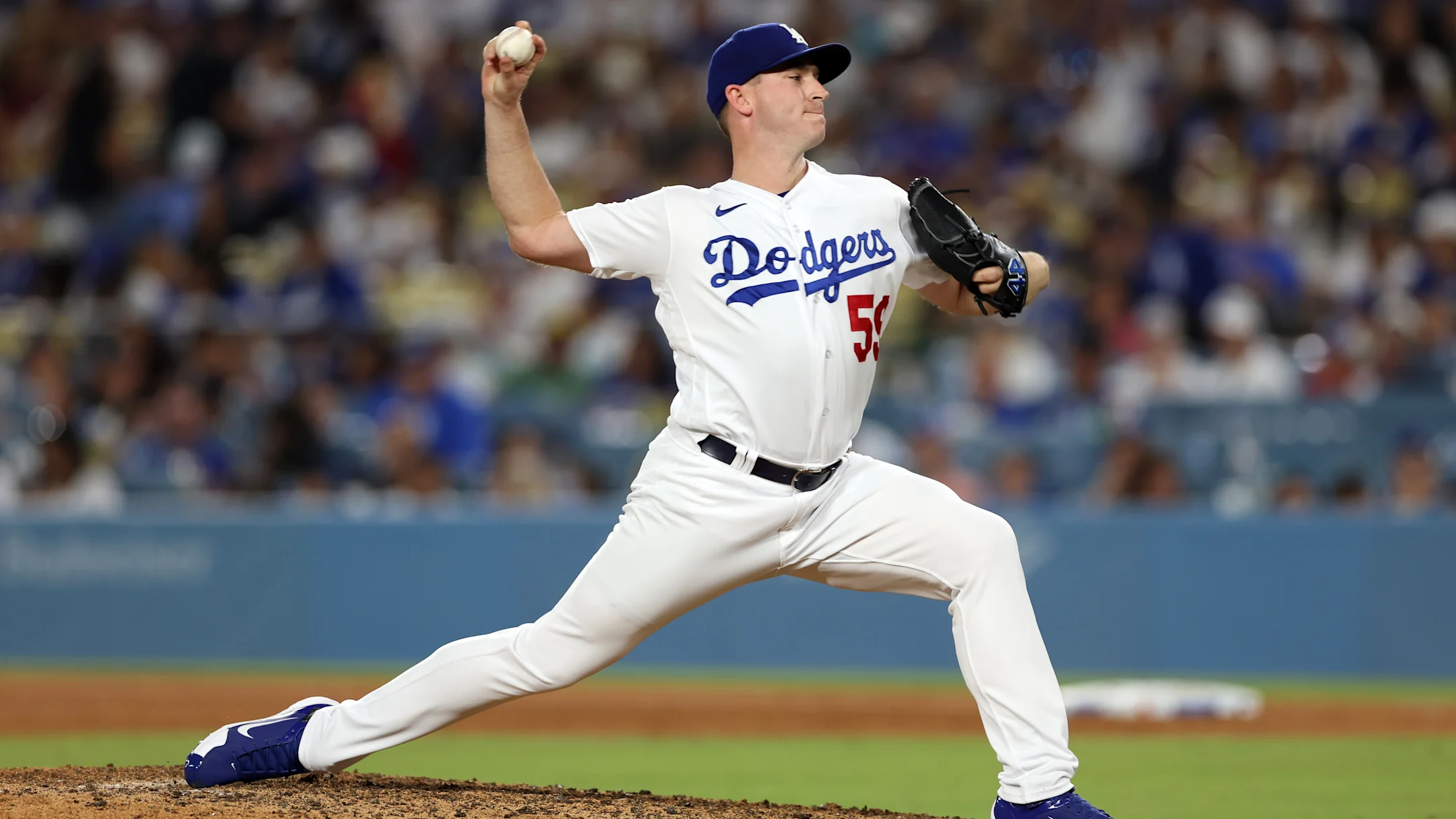 DODGERS PIERDE OTRO RELEVISTA