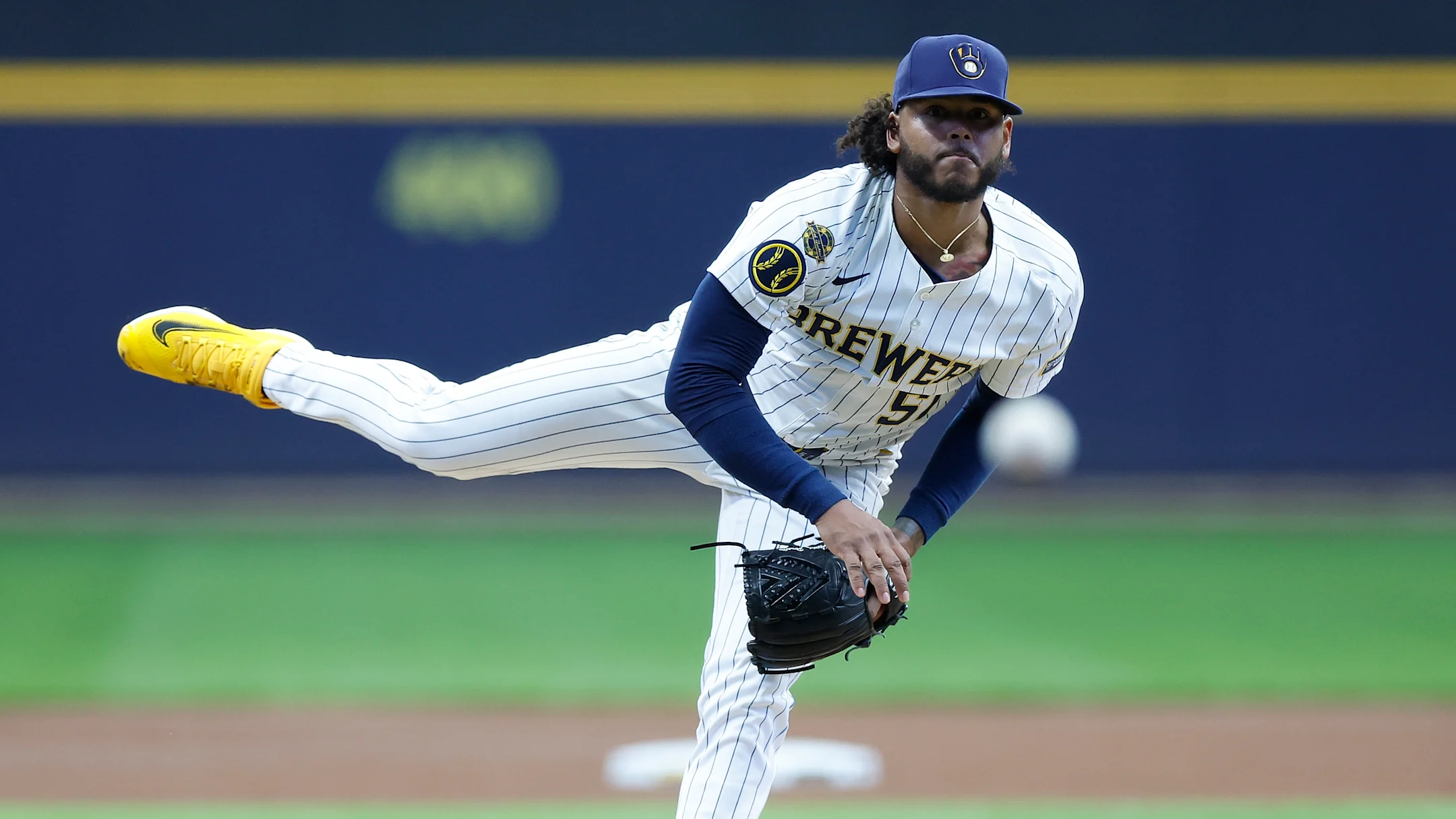 YANKEES BUSCAN LLEVARSE AL DERECHO