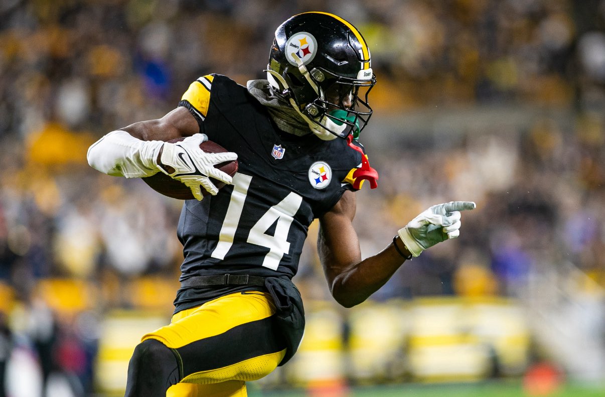 GEORGE PICKENS DALLAS PITTSBURGH NFL 2025
