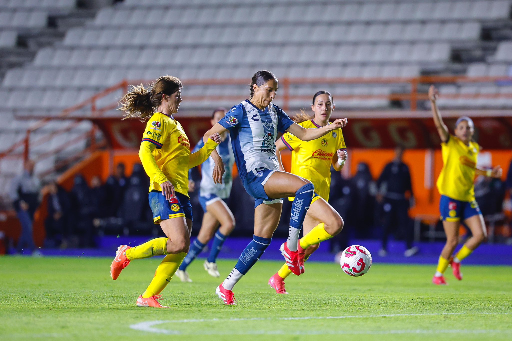 AMERICA VS PACHUCA LIGA MX FEMENIL CL2025