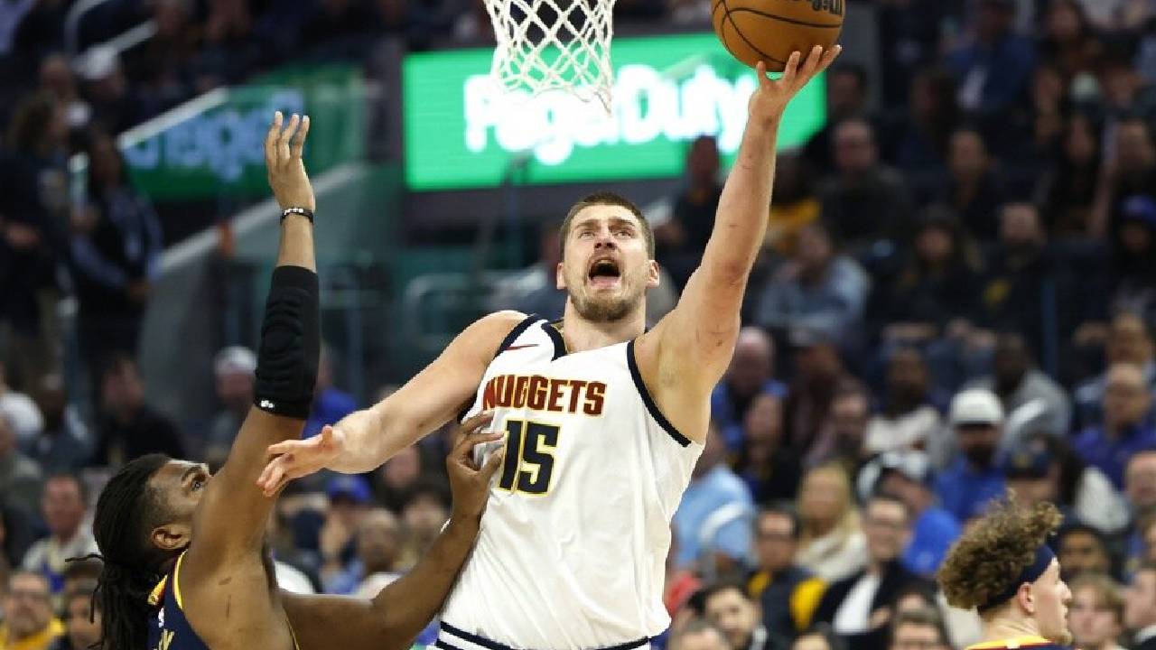 Nikola Jokic es la esperanza de los Nuggets de avanzar a las Finales del Oeste